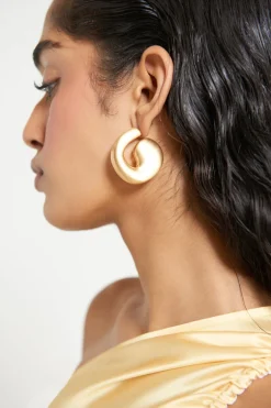 Hot Cult Gaia Karina Earring Brushed Brass